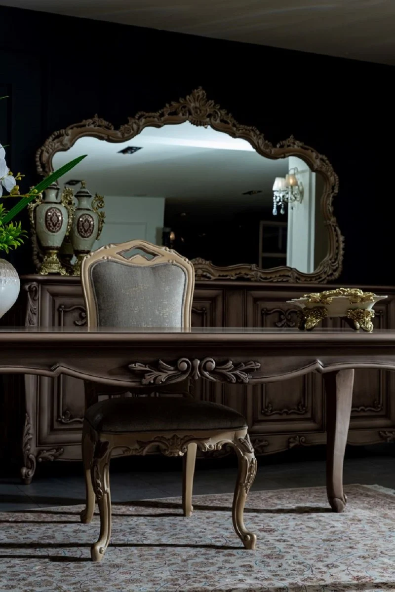 Casa Padrino Luxus Barock Möbel Set Braun / Naturfarben - 1 Barock Sideboard mit 4 Türen & 1 Barock Wandspiegel - Barock Möbel