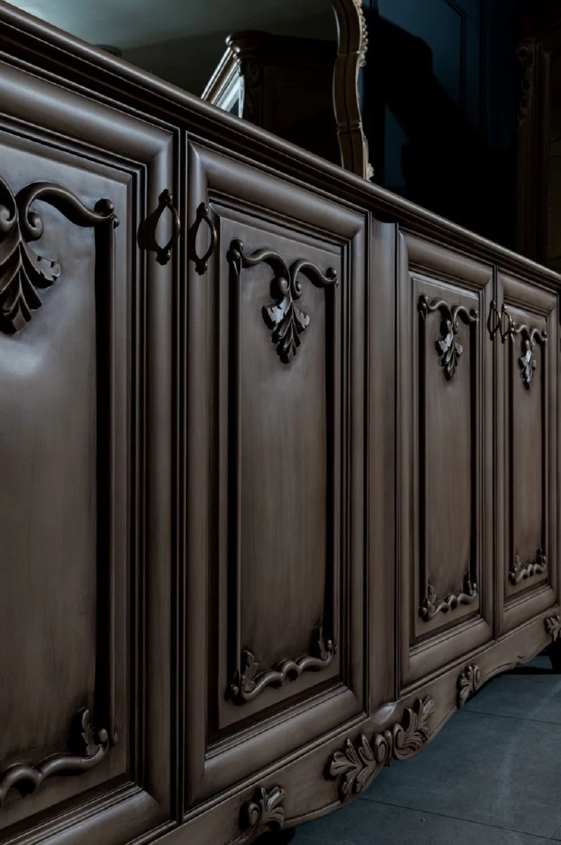Casa Padrino Luxus Barock Möbel Set Braun / Naturfarben - 1 Barock Sideboard mit 4 Türen & 1 Barock Wandspiegel - Barock Möbel