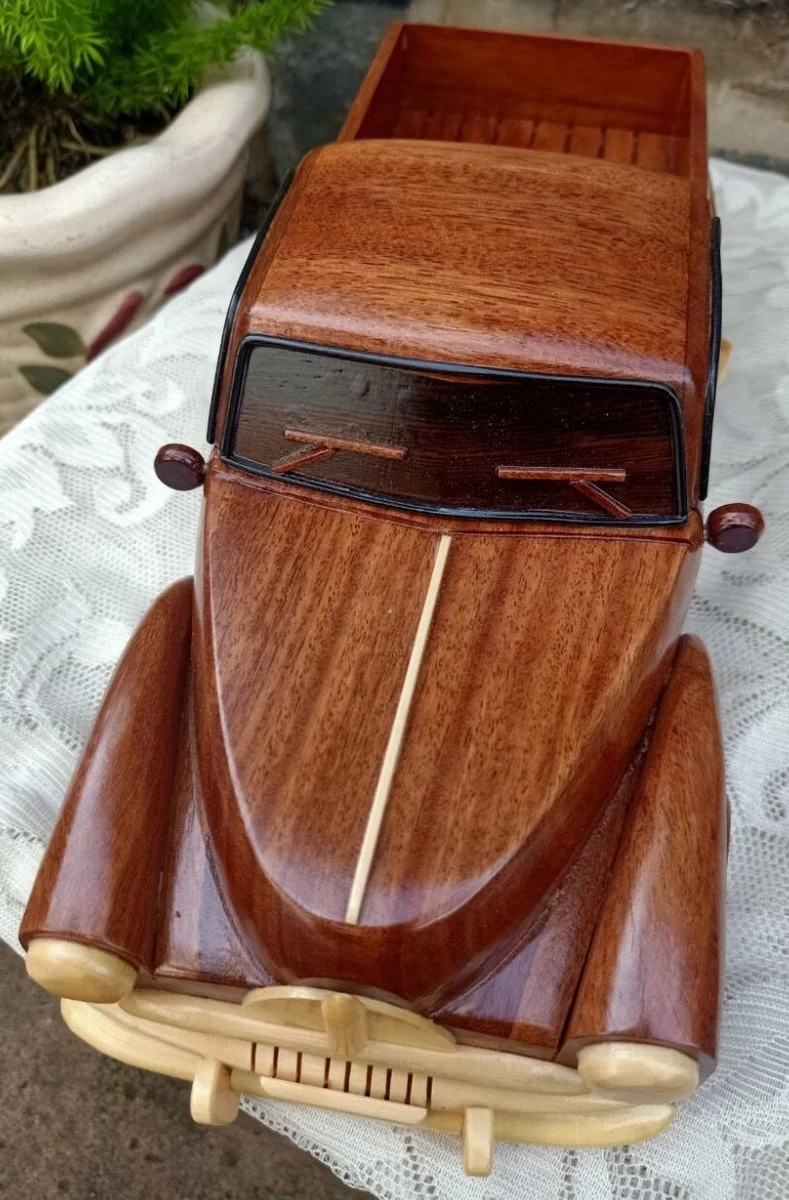 Casa Padrino Deko Oldtimer Pickup Auto Braun / Naturfarben 40 x 23 x H. 18 cm - Handgefertigtes Holz Auto - Wohnzimmer Deko - Schreibtisch Deko - Deko Accessoires