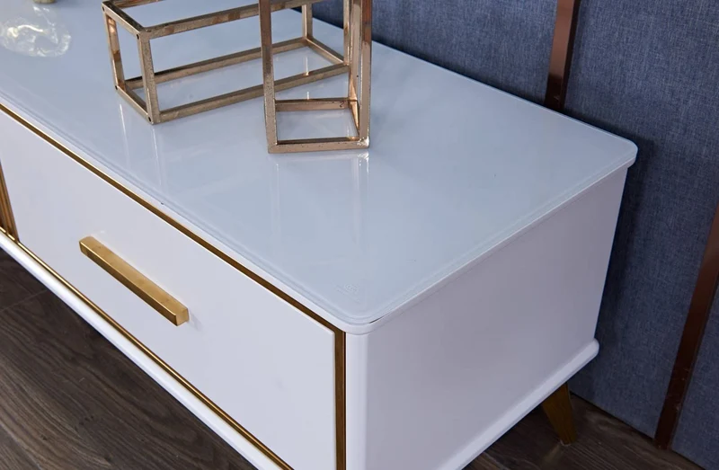 Casa Padrino Luxus TV Schrank Weiß / Gold 200 x 40 x H. 41 cm - Modernes Wohnzimmer Sideboard mit 3 Schubladen - Moderne Wohnzimmer TV Möbel