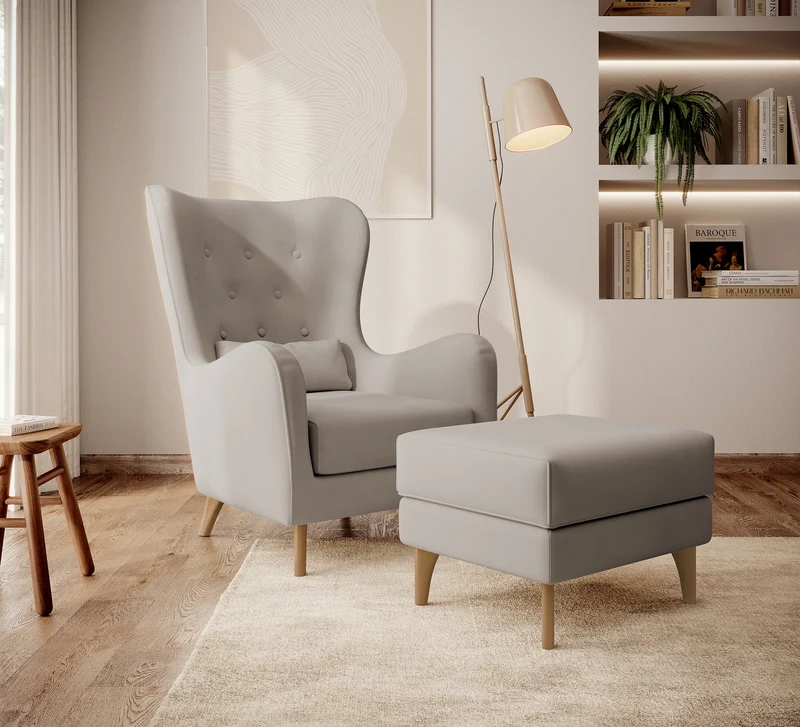 Relaxsessel "Uszak" Calmino hellbeige aus hydrophobem Veloursstoff mit Buchenholzbeinen