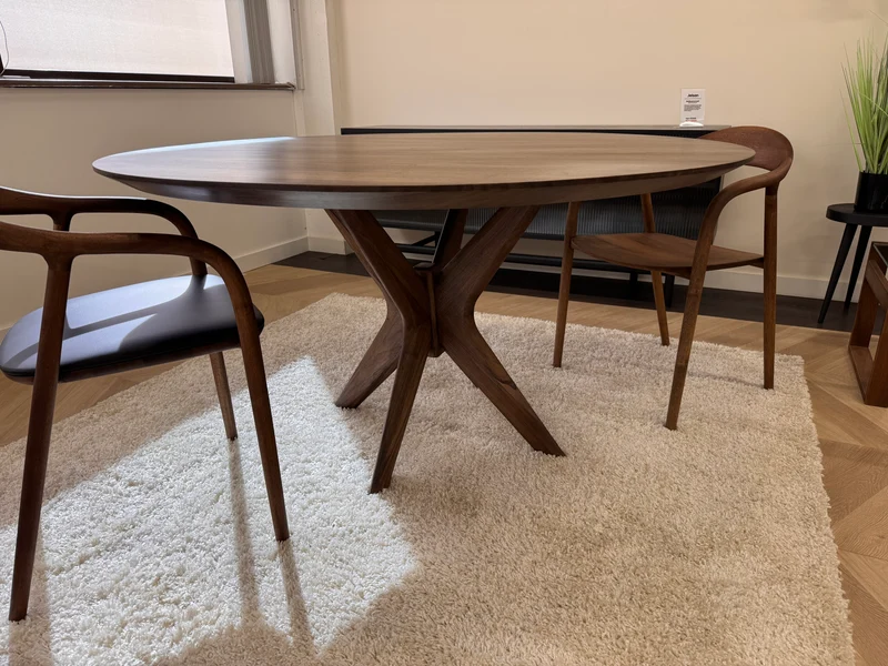 Walnoot houten eettafel - Rond - Nica walnoot