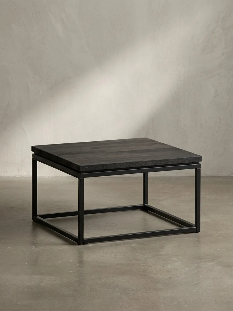 Couchtisch aus Mango Massivholz und Metall, Quadratisch, Natürliche Holzmaserung, Moderner Stil