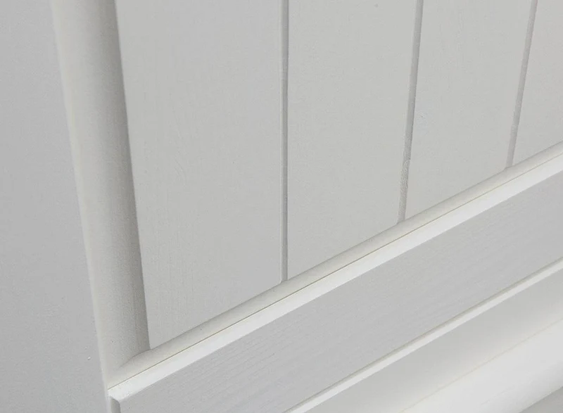 Schmale Standvitrine Belluno Elegante mit Glastür in Weiß