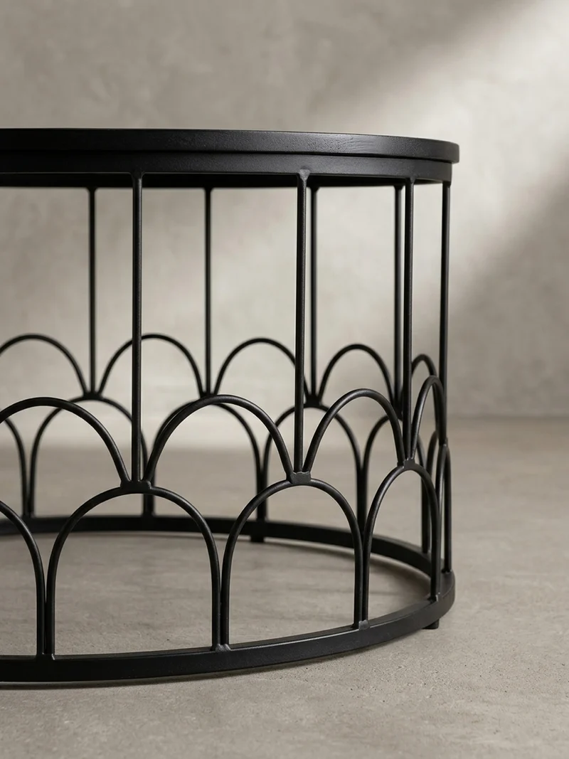Couchtisch Rund in Schwarz aus Mango Massivholz mit Metallgestell, 60x60x36cm, Industrial Design