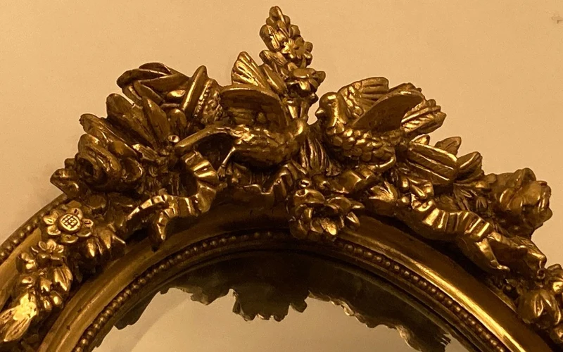 Casa Padrino Barock Spiegel Gold - Prunkvoller Wandspiegel mit eleganten Verzierungen - Handgefertigter Barock Garderoben Spiegel - Barockstil Wandspiegel - Barock Möbel - Edel & Prunkvoll