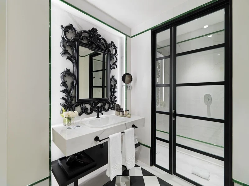 Casa Padrino Luxus Barock Spiegel Schwarz - Handgefertigter Wandspiegel im Barockstil - Prunkvolle Barock Deko Accessoires