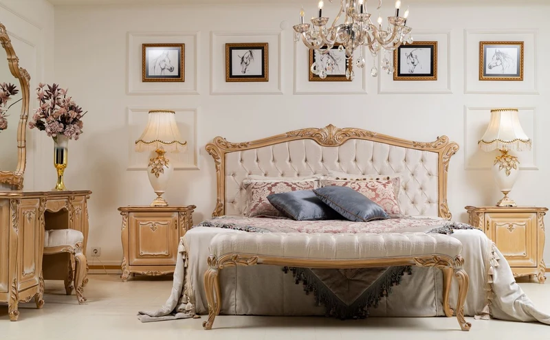 Casa Padrino Luxus Barock Doppelbett Cremefarben / Gold - Edles Massivholz Bett mit Kopfteil - Prunkvolle Schlafzimmer Möbel im Barockstil