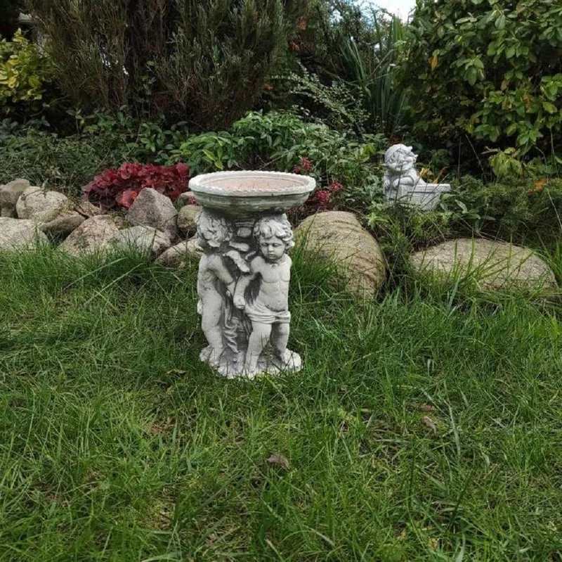 Casa Padrino Jugendstil Vogeltränke Engel Grau H. 27 cm - Garten Deko Stein Vogelbad - Jugendstil Garten & Terrassen Deko Accessoires - Gartenmöbel im Jugendstil