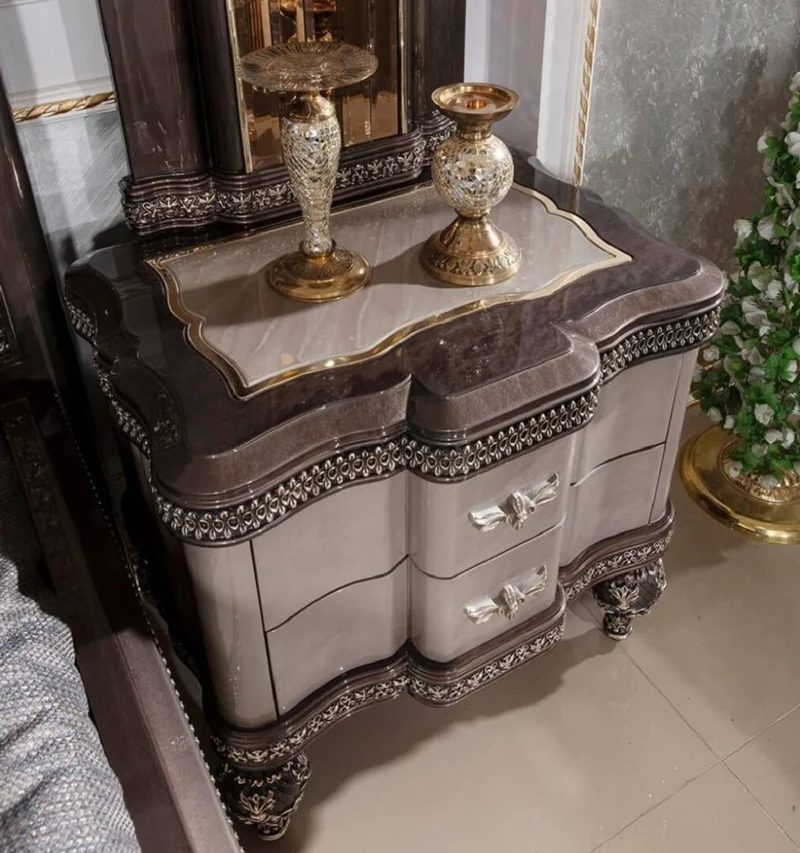 Casa Padrino Luxus Barock Nachtkommode Grau / Schwarz / Gold - Prunkvoller Barockstil Nachttisch mit 2 Schubladen - Luxus Schlafzimmer Möbel im Barockstil - Barock Möbel - Barock Interior