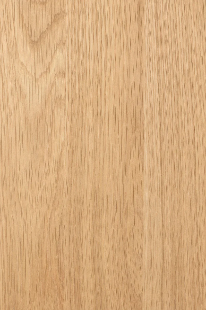Schrank Storm Natural aus Eschenholz mit runden Formen von Zuiver