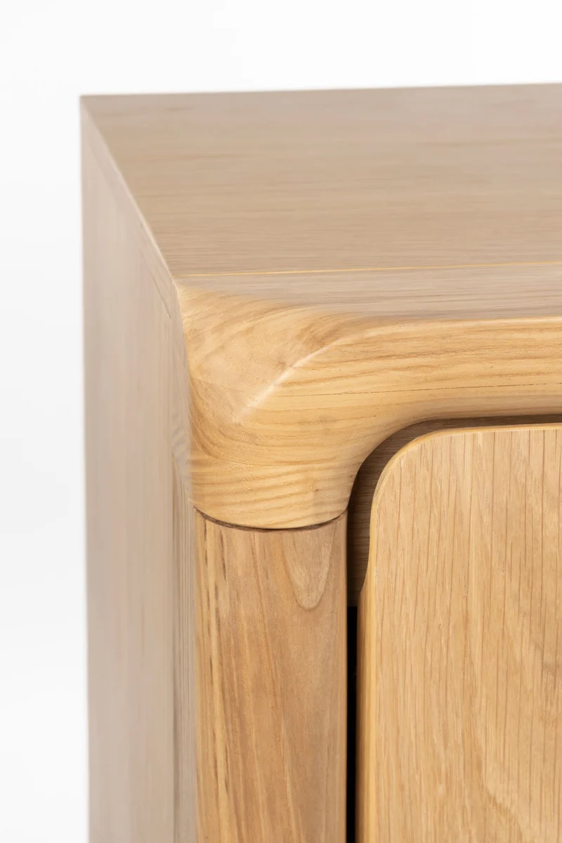 Schrank Storm Natural aus Eschenholz mit runden Formen von Zuiver