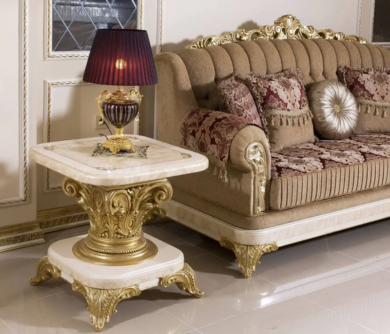 Casa Padrino Luxus Barock Sofa Braun / Bordeauxrot / Weiß / Gold - Prunkvolles Wohnzimmer Sofa mit elegantem Muster - Luxus Wohnzimmer Möbel im Barockstil - Barock Möbel - Barock Einrichtung