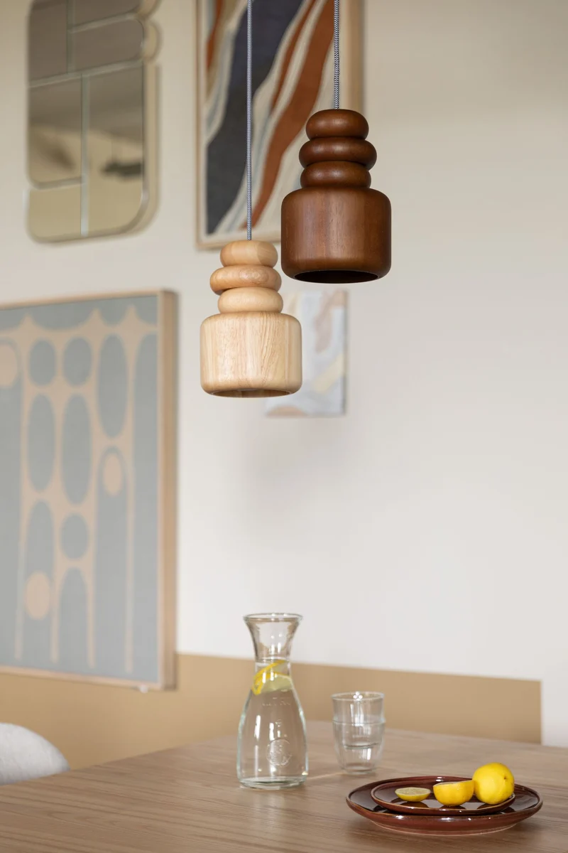 Pendelleuchte Dicky Zuiver aus Gummiholz mit Holzringen, Braun