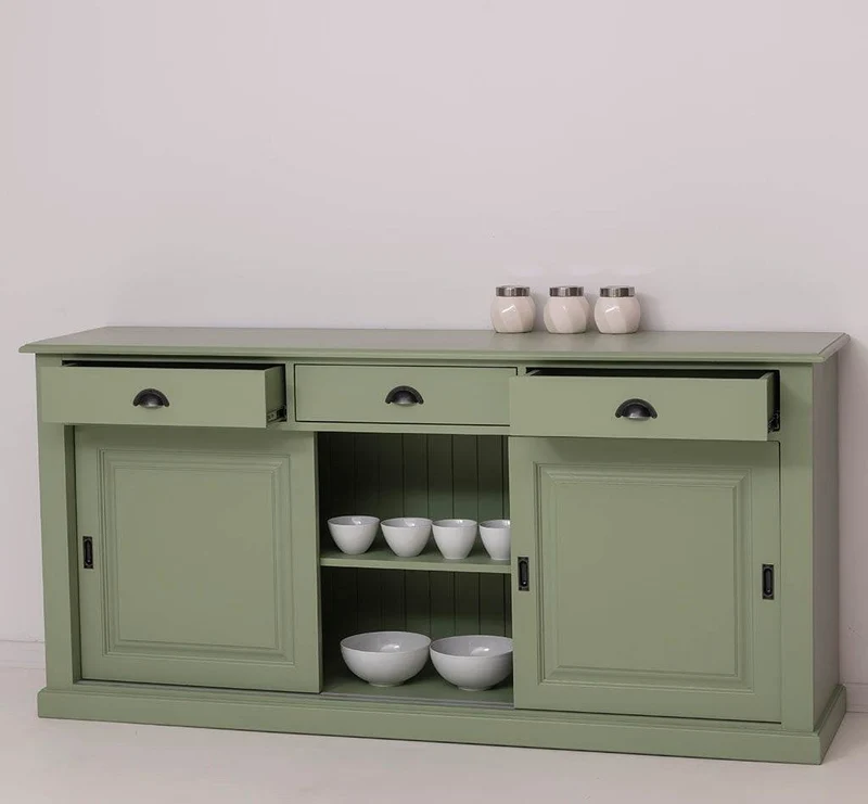 Großes Sideboard aus Massivholz mit 3 Schiebetüren und 3 Schubladen