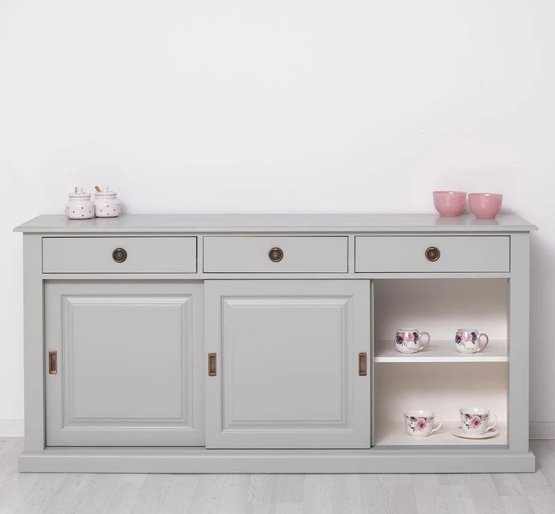 Großes Sideboard aus Massivholz mit 3 Schiebetüren und 3 Schubladen