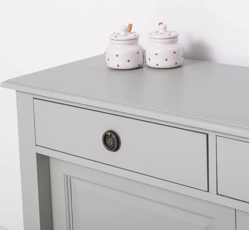 Großes Sideboard aus Massivholz mit 3 Schiebetüren und 3 Schubladen