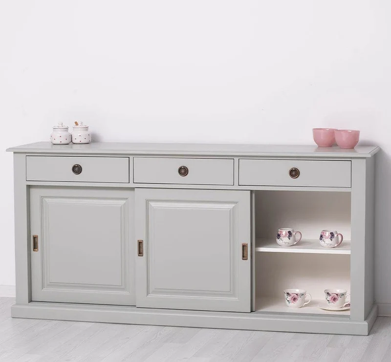 Großes Sideboard aus Massivholz mit 3 Schiebetüren und 3 Schubladen