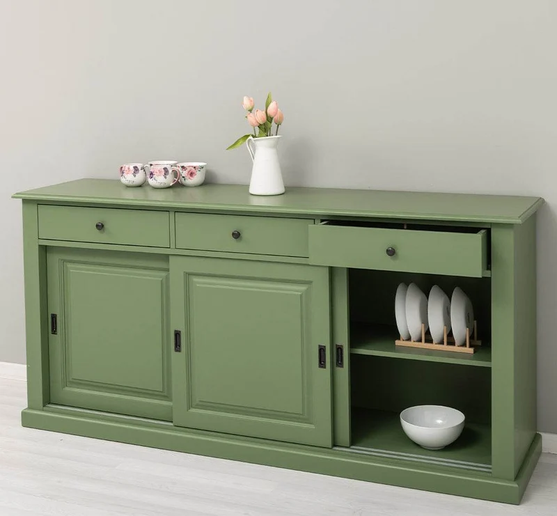 Großes Sideboard aus Massivholz mit 3 Schiebetüren und 3 Schubladen