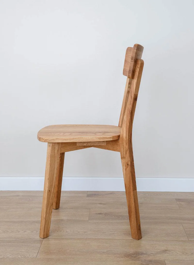 Esszimmerstuhl aus Massivholz | Minimalistischer Eichenstuhl Leon mit Rückenlehne