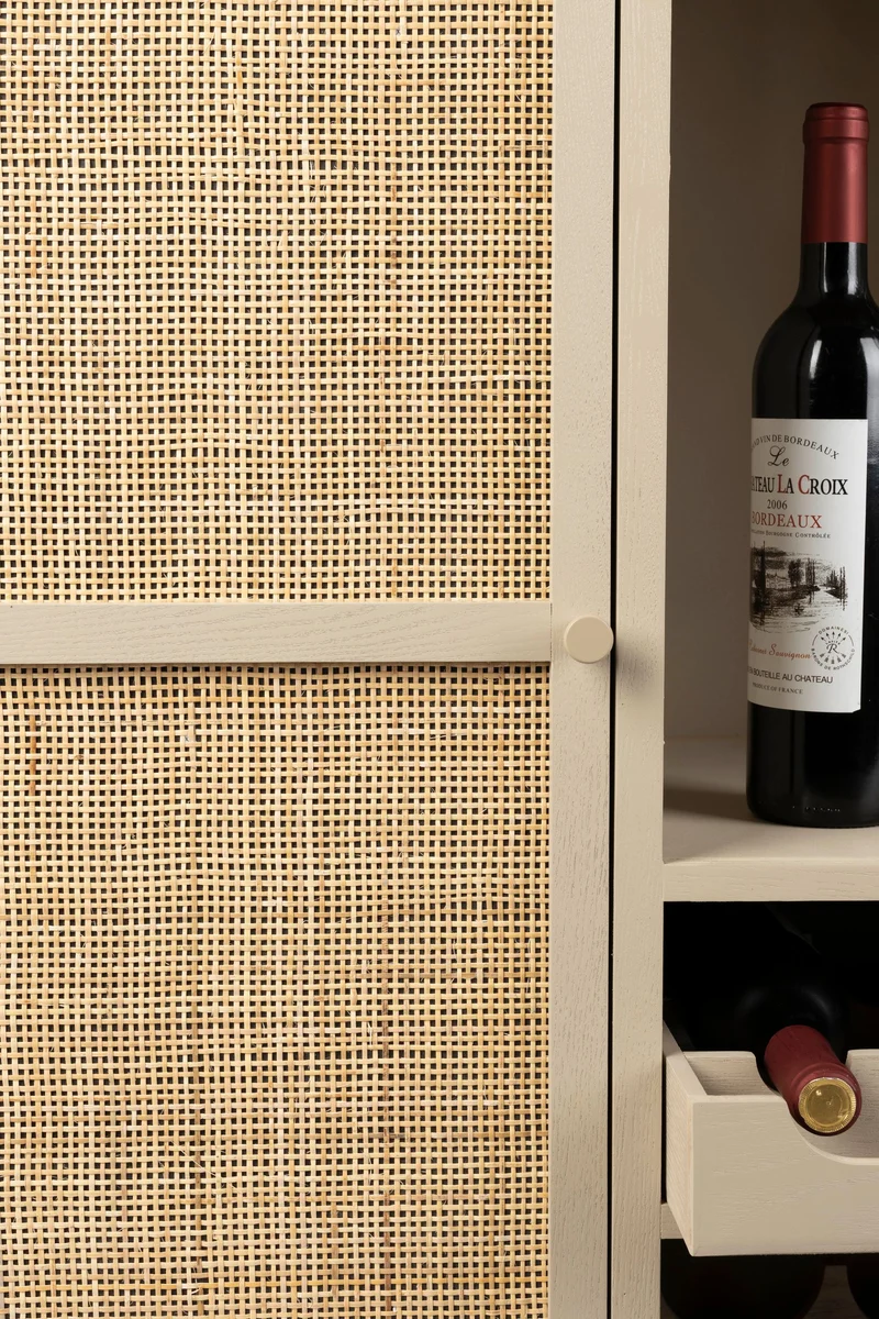 Weinschrank Amaya Low im Japandi-Stil mit Rattan-Tür, Beige, 90 cm