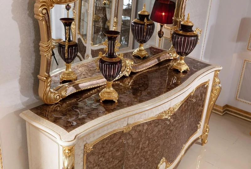 Casa Padrino Luxus Barock Möbel Set Weiß / Braun / Gold - 1 Barock Sideboard mit 4 Türen & 1 Barock Wandspiegel - Barock Möbel - Edel & Prunkvoll