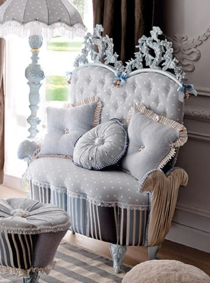 Casa Padrino Luxus Barock Kindersofa Grau / Mehrfarbig / Hellblau - Prunkvolles Barock Kinderzimmer Sofa - Barock Kinderzimmer Möbel - Erstklassische Qualität - Made in Italy