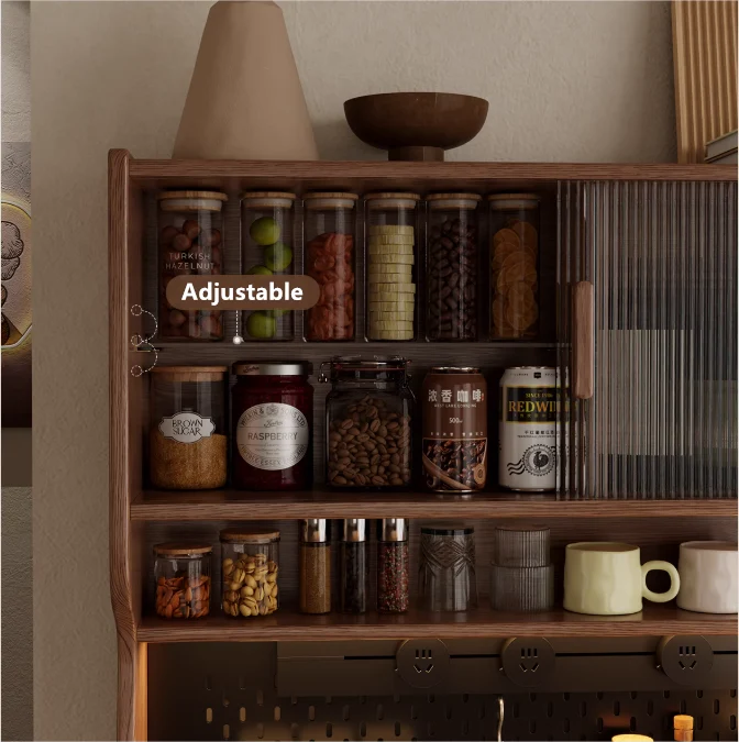 Kaffeebarschrank aus Massivholz mit Stecktafel-Organizer und reichlich Stauraum