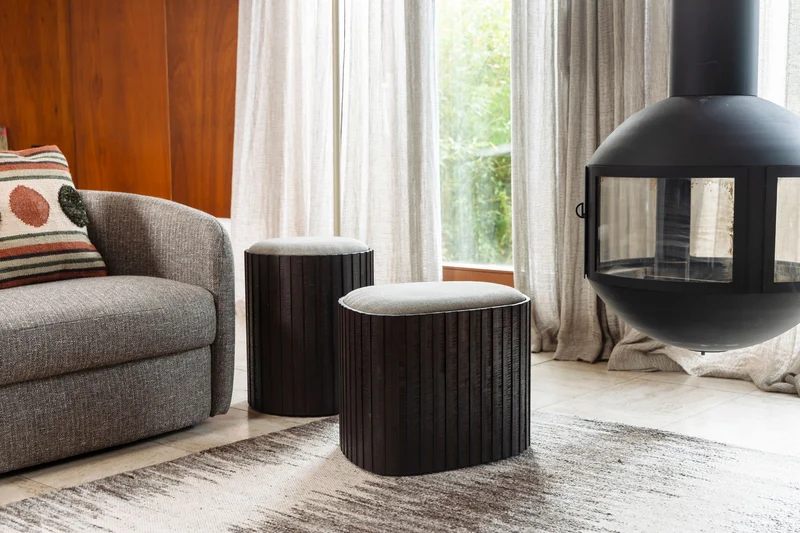 Pouf Bay mit Stauraum aus recyceltem Teakholz in Braun von Dutchbone