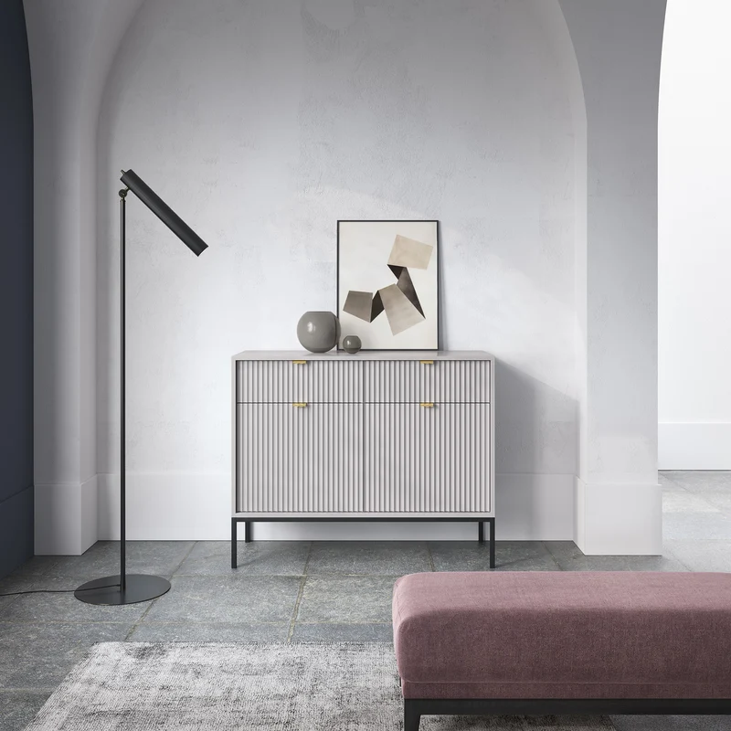 Zweiturige Kommode Vellore 104 cm grau mit geriffelten Fronten und goldenen Griffen