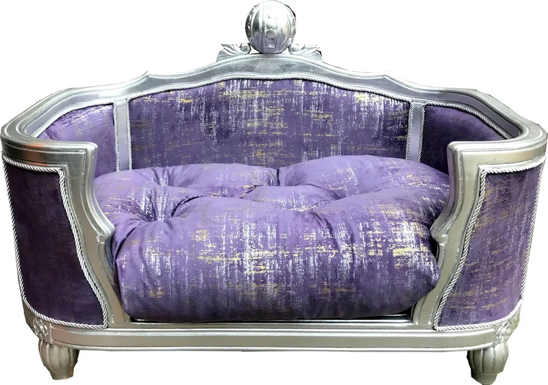 Pompöös by Casa Padrino Luxus Barock Hunde & Katzenbett Deluxe Lila / Silber von Harald Glööckler