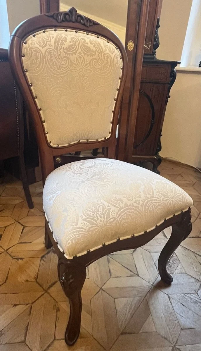 Casa Padrino Luxus Barock Esszimmerstuhl Cremefarben / Braun - Handgefertigter Massivholz Stuhl mit elegantem Muster - Barockstil Küchenstuhl - Barock Esszimmer Möbel - Edel & Prunkvoll
