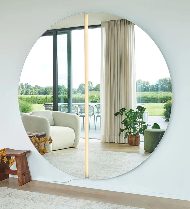 Casa Padrino Luxus Spiegel 200 x 3,5 x H. 200 cm - Runder Wandspiegel mit LED Streifen - Wohnzimmer Hotel Restaurant Boutique Spiegel