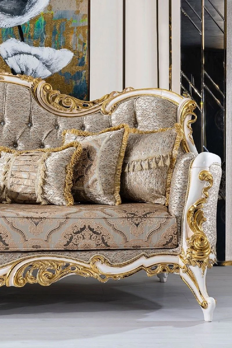 Casa Padrino Luxus Barock Sofa Silber / Beige / Schwarz / Weiß / Gold - Prunkvolles Wohnzimmer Sofa mit Glitzersteinen - Barockstil Wohnzimmer Möbel - Luxus Möbel im Barockstil - Barock Einrichtung