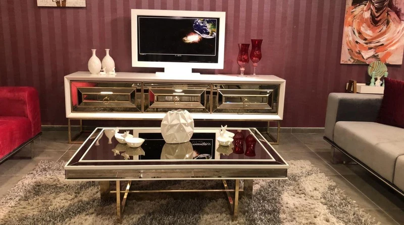 Casa Padrino Luxus TV Schrank mit 3 verspiegelten Schubladen Weiß / Gold 220 x 49 x H. 64 cm - Wohnzimmer Möbel - Luxus Qualität