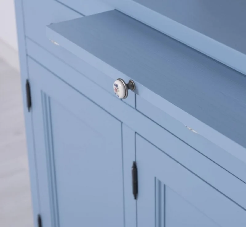 Casa Padrino Landhausstil Esszimmerschrank Hellblau / Grau 137 x 50 x H. 197 cm - Massivholz Küchenschrank - Esszimmer Möbel im Landhausstil - Landhausstil Esszimmer Einrichtung