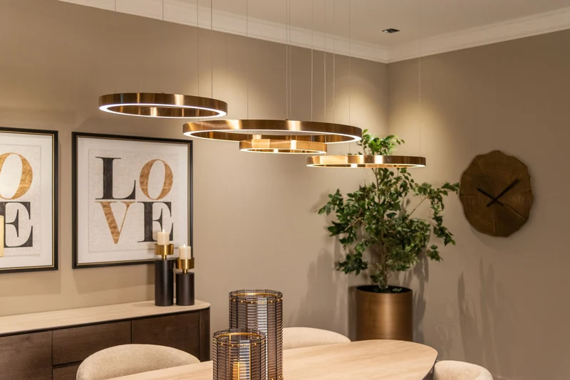 Pendelleuchte Lilou Brushed Gold – Design-Hängeleuchte aus Eisen
