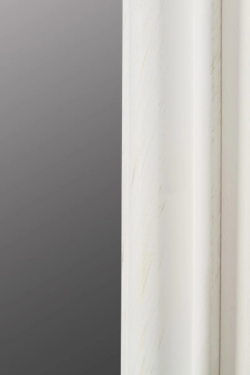 Casa Padrino Landhausstil Wandspiegel Antik Weiß / Gold 62 x H. 187 cm - Handgefertigter Spiegel mit Holzrahmen