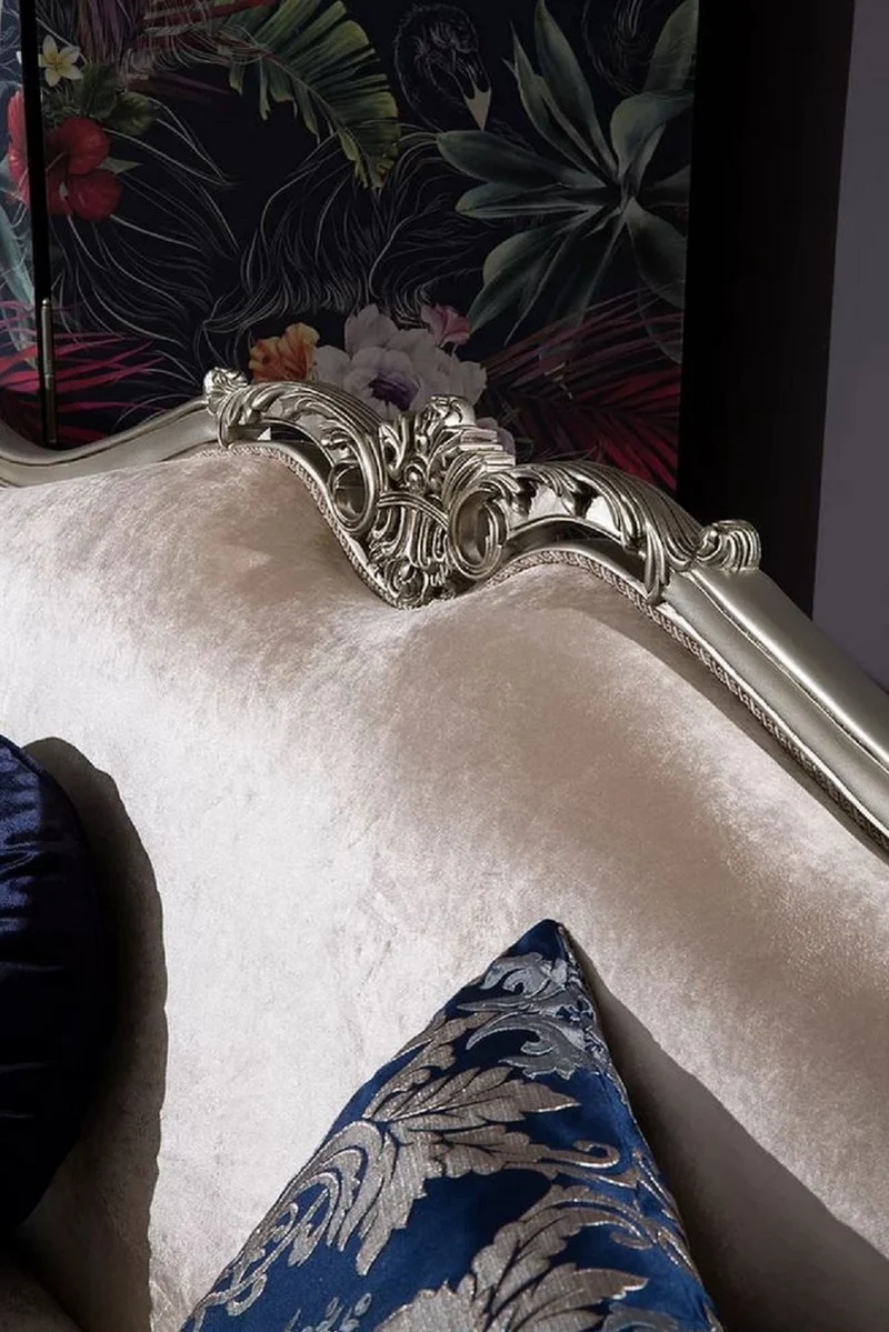 Casa Padrino Luxus Barock Wohnzimmer Sofa mit dekorativen Kissen Rosa / Silber 212 x 84 x H. 107 cm - Prunkvolle Barock Möbel