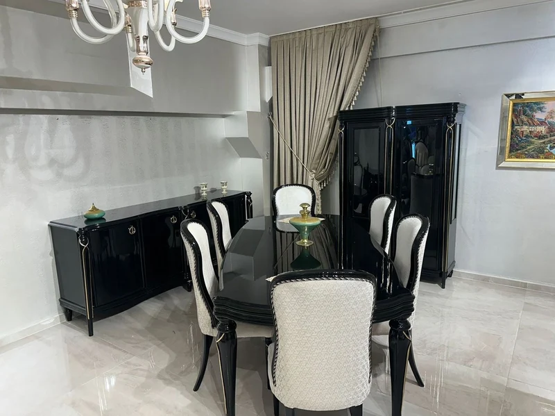 Casa Padrino Luxus Barock Esszimmer Set Creme / Schwarz / Gold - 1 Esstisch & 6 Esszimmerstühle