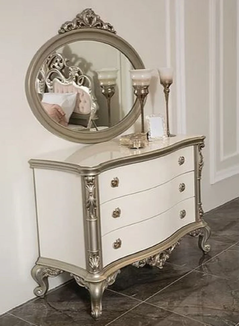 Casa Padrino Luxus Barock Schlafzimmer Kommode mit elegantem Wandspiegel Weiß / Silber - Massivholz Schrank mit Spiegel - Schlafzimmer Möbel im Barockstil - Edel & Prunkvoll