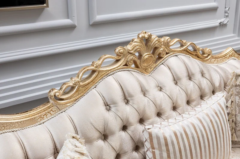 Casa Padrino Luxus Barock Wohnzimmer Sofa Weiß / Antik Gold 230 cm - Barock Wohnzimmer Möbel