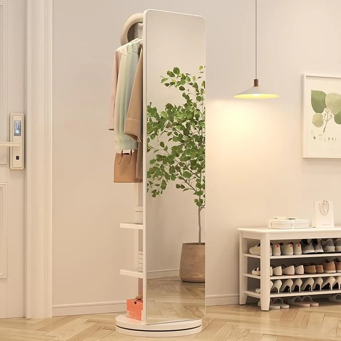 Ganzkörperspiegel mit Garderobe