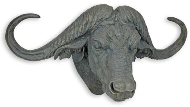 Casa Padrino Kunstharz Wanddeko Skulptur Büffelkopf Grau 101 x H. 52 cm - Dekofigur - Tierfigur - Wohnzimmer Deko