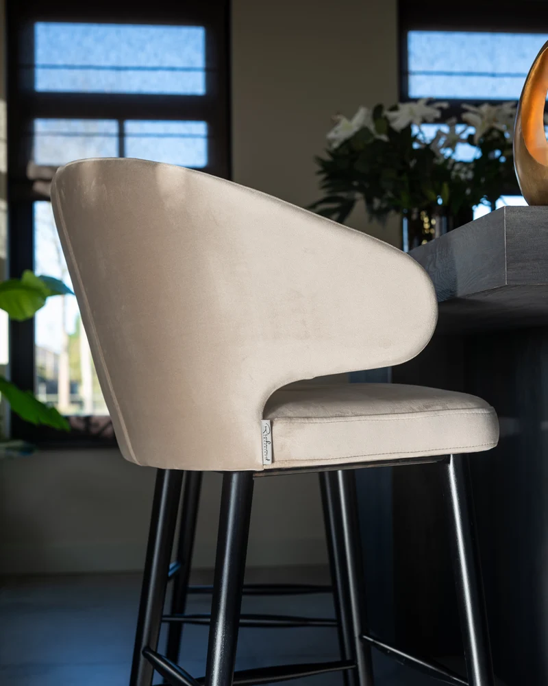 Barhocker Indigo – individuell mit Wunschstoff konfigurierbar