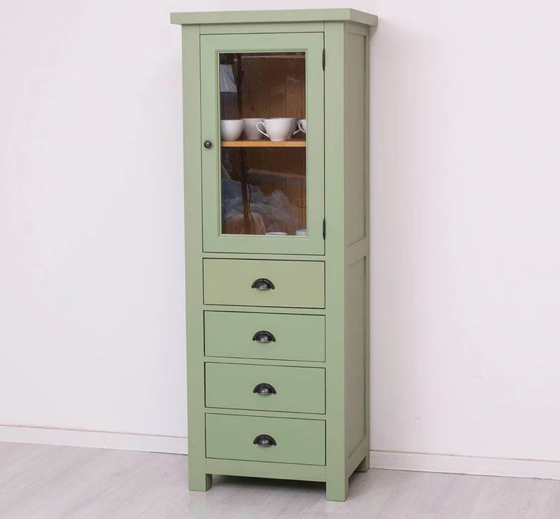 Hochschrank aus Massivholz mit Glastür - Küchenschrank