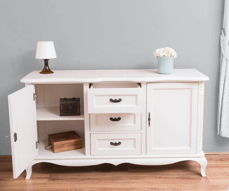 Sideboard aus Massivholz mit 2 Türen und 3 Schubladen | Barock Kommode mit geschwungenen Beinen