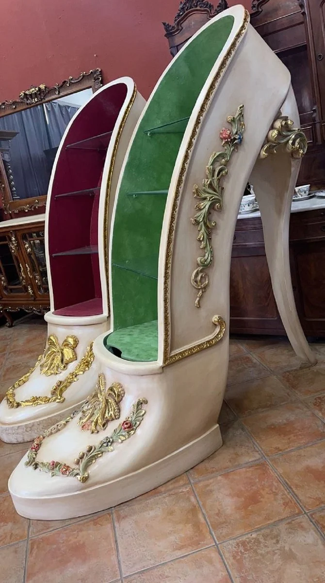 Casa Padrino Luxus Barock High Heel Vitrine Lila / Creme / Gold - Handgefertigter Massivholz Damenschuh Vitrinenschrank - Prunkvolle Barock Möbel
