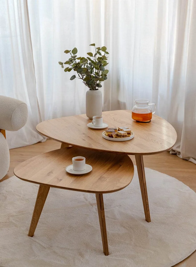 Minimalistischer Couchtisch aus massiver Eiche | Ovaler Beistelltisch Orbetello in zwei Größen