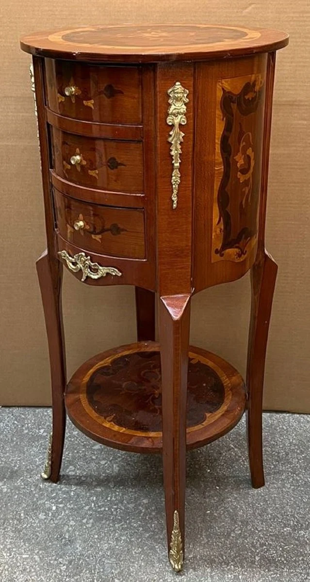Casa Padrino Barock Nachtkommode Braun Intarsien / Gold - Runde Barockstil Kommode mit 3 Schubladen - Barock Möbel - Schlafzimmer Möbel im Barockstil - Edel & Prunkvoll